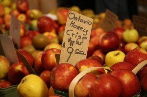 Local apples may not always look perfect, but their "character" also means great taste!